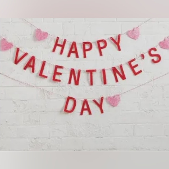 Other - HAPPY VALENTINES DAY BANNER